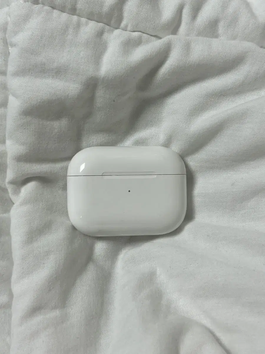 AirPods Pro body + right