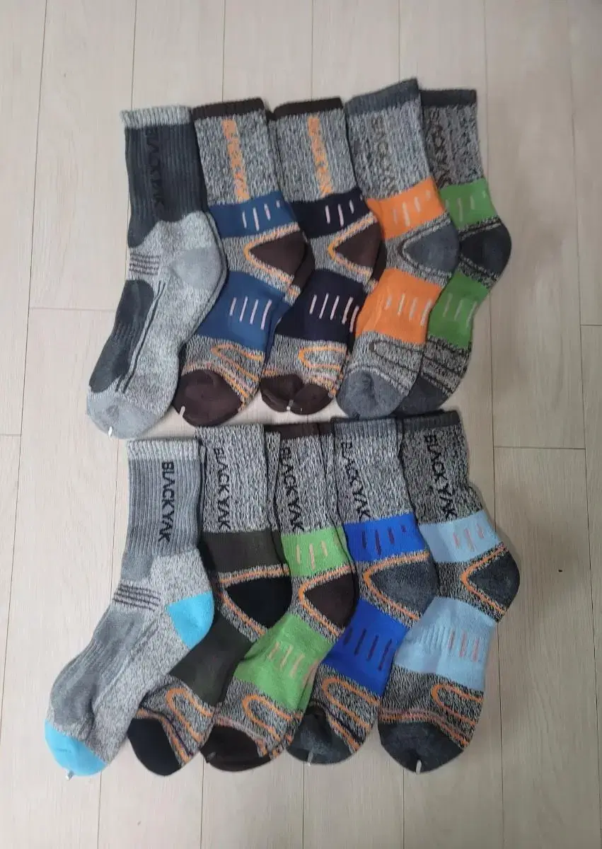 [NEW] Blackyak San Socks - 5 Pairs