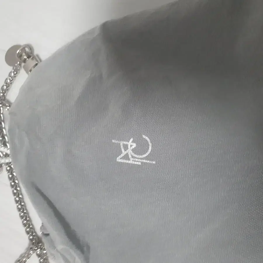 SYMBOL LOGO String Bag (gray)