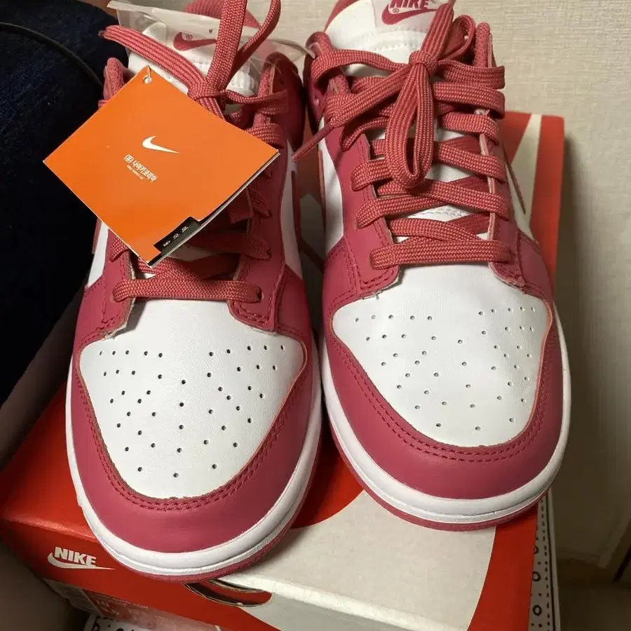 나이키 덩크 아키오 핑크 nike dunk archaeo pink 270