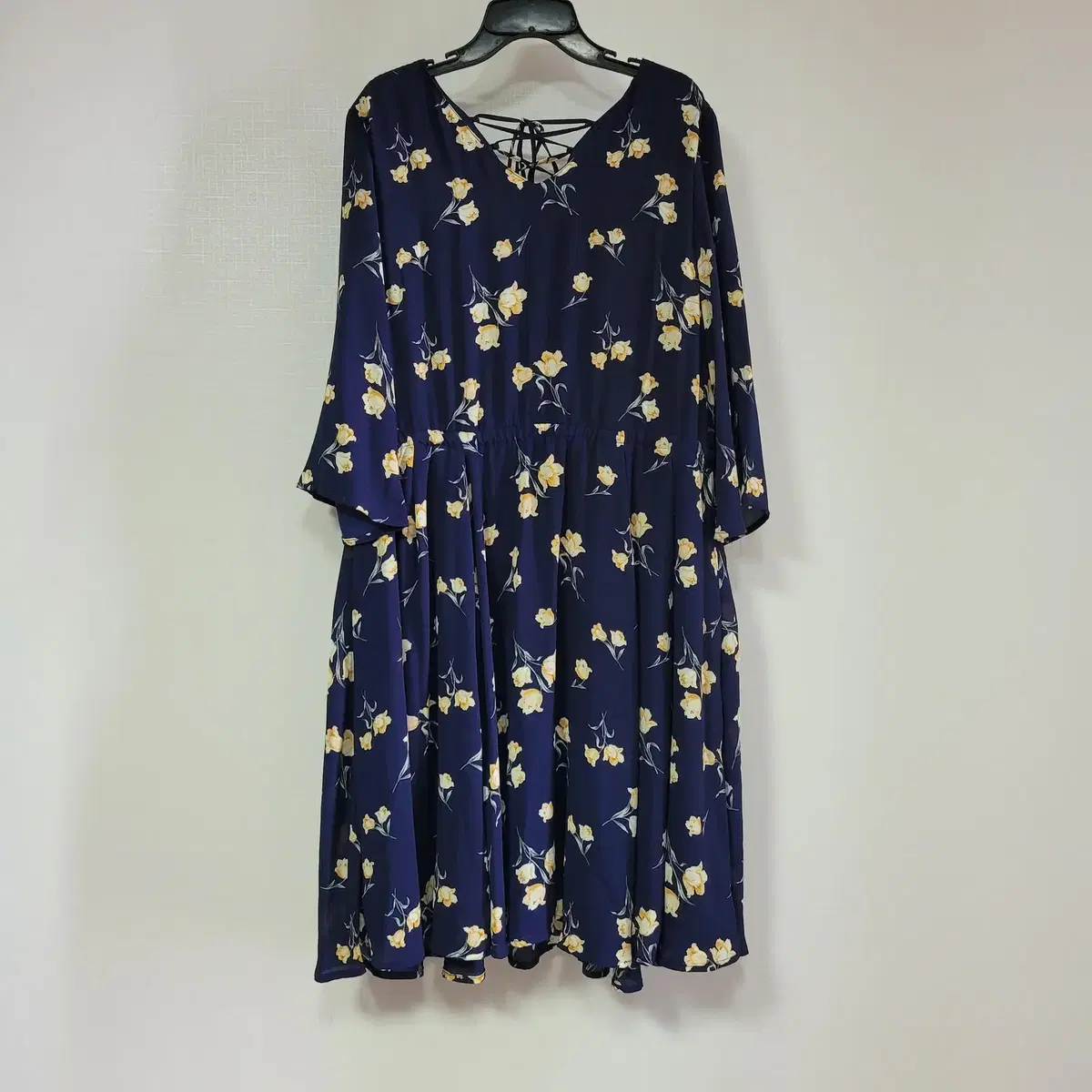 Backline Point Flower ONEPIECE