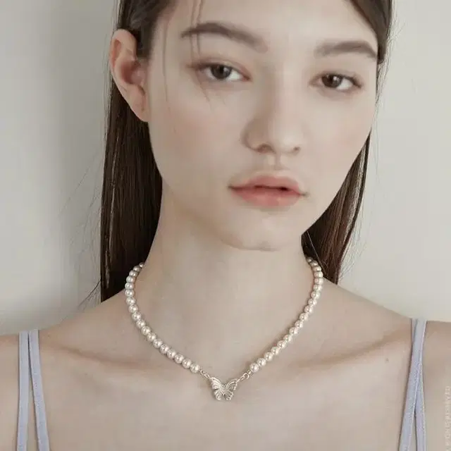 플로움 나비 진주 목걸이 butterfly pearl choker