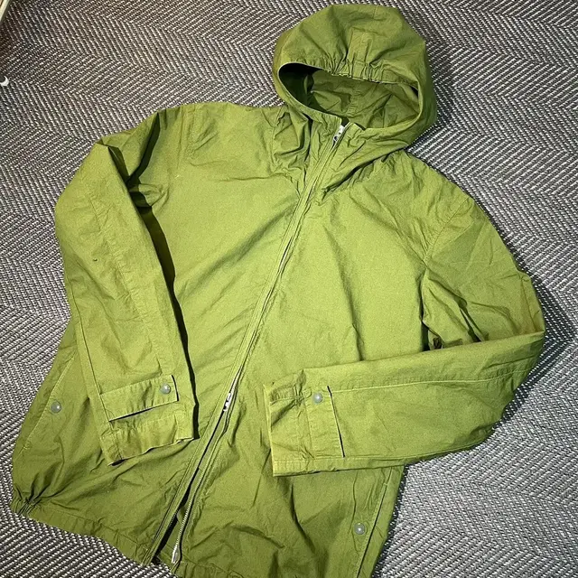 (100)gorp core wind jacket