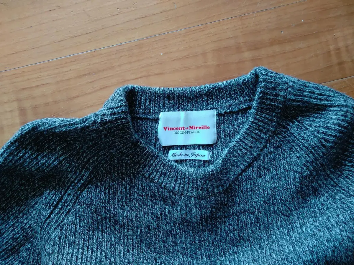 Vincent et Mireille Crewneck gray size 40