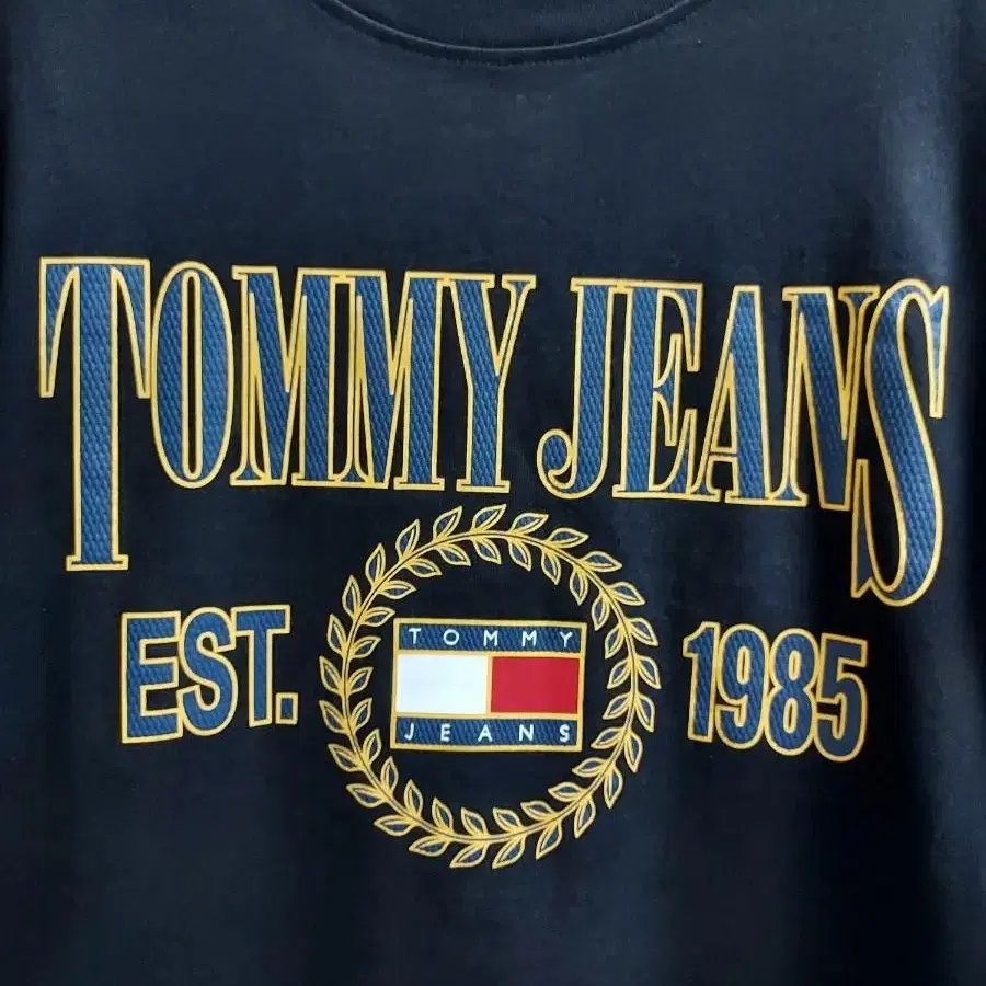 TOMMY JEANS  타미진스 신상티셔츠