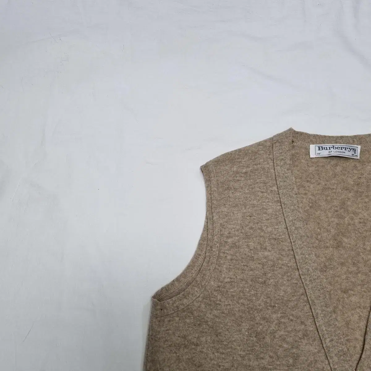 BURBERRY knit vest