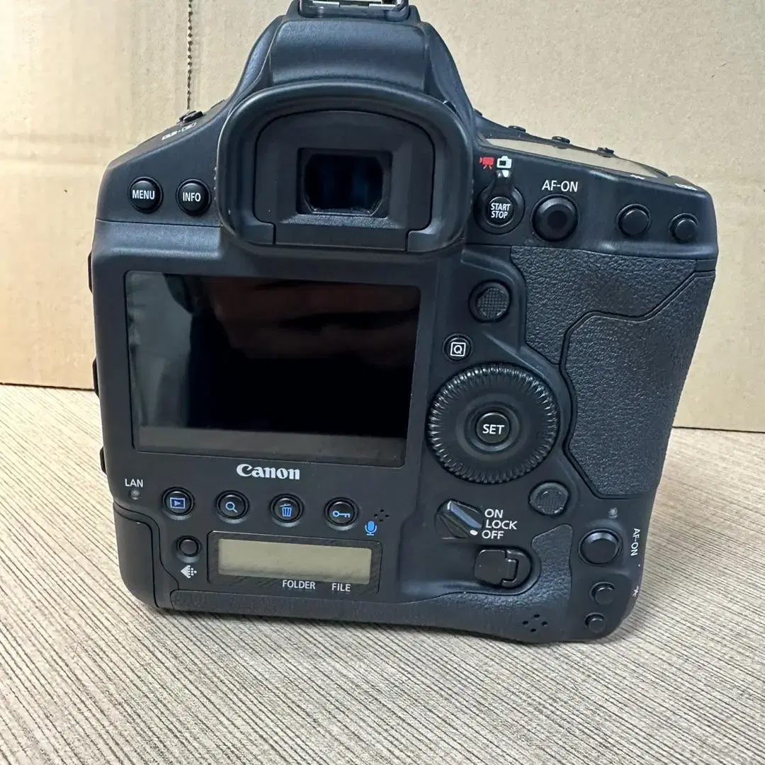 캐논 EOS 1D X Mark III