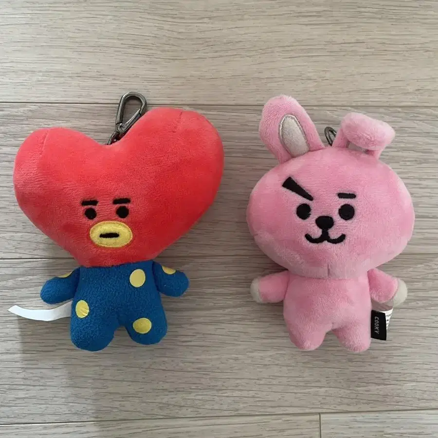 BT21 타타 쿠키 tata cooky 백참 인형 뷔 정국 BTS