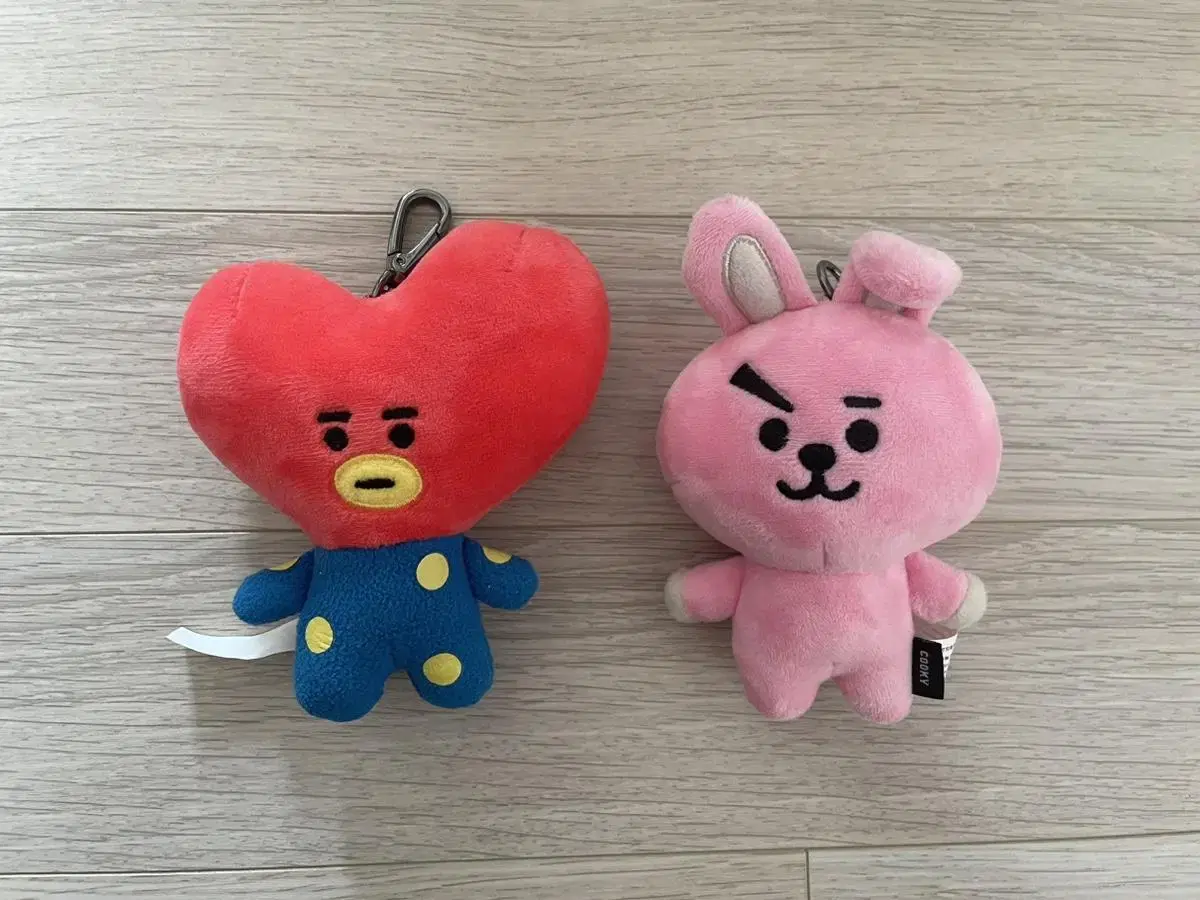 BT21 타타 쿠키 tata cooky 백참 인형 뷔 정국 BTS