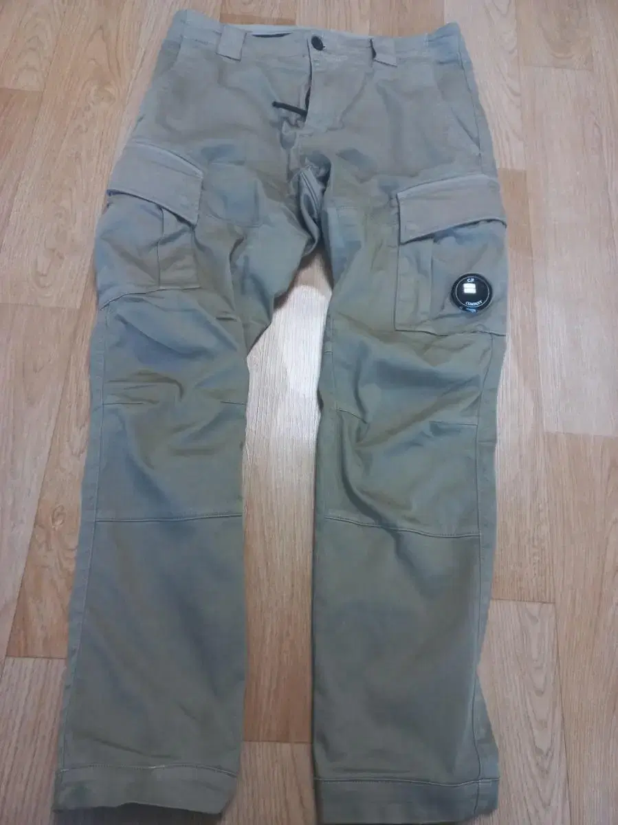 CP Company Cargo Pants(31,32)