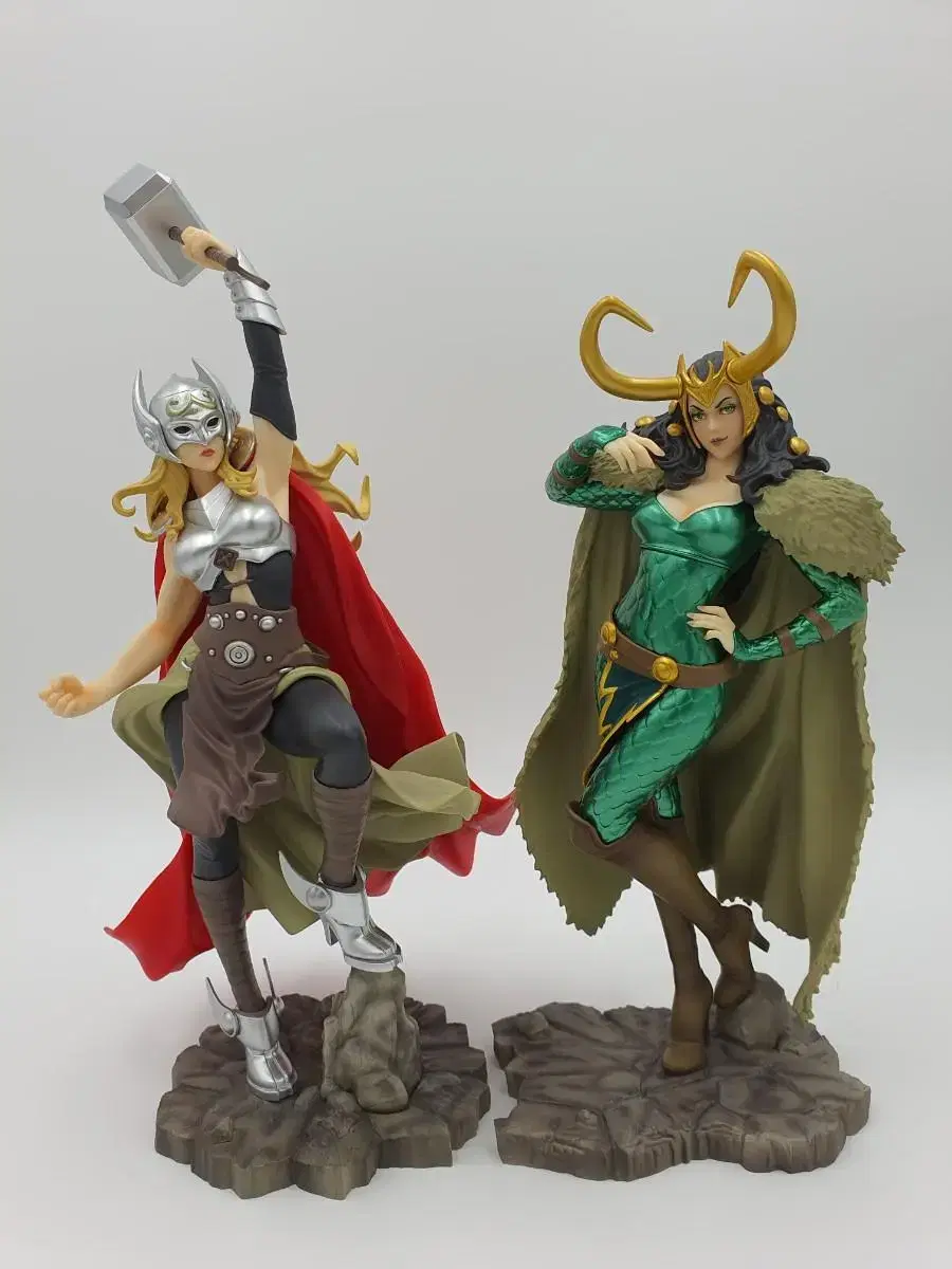 Kotobukiya Bishoujo Series Marvel Loki, Thor Sold in Bulk