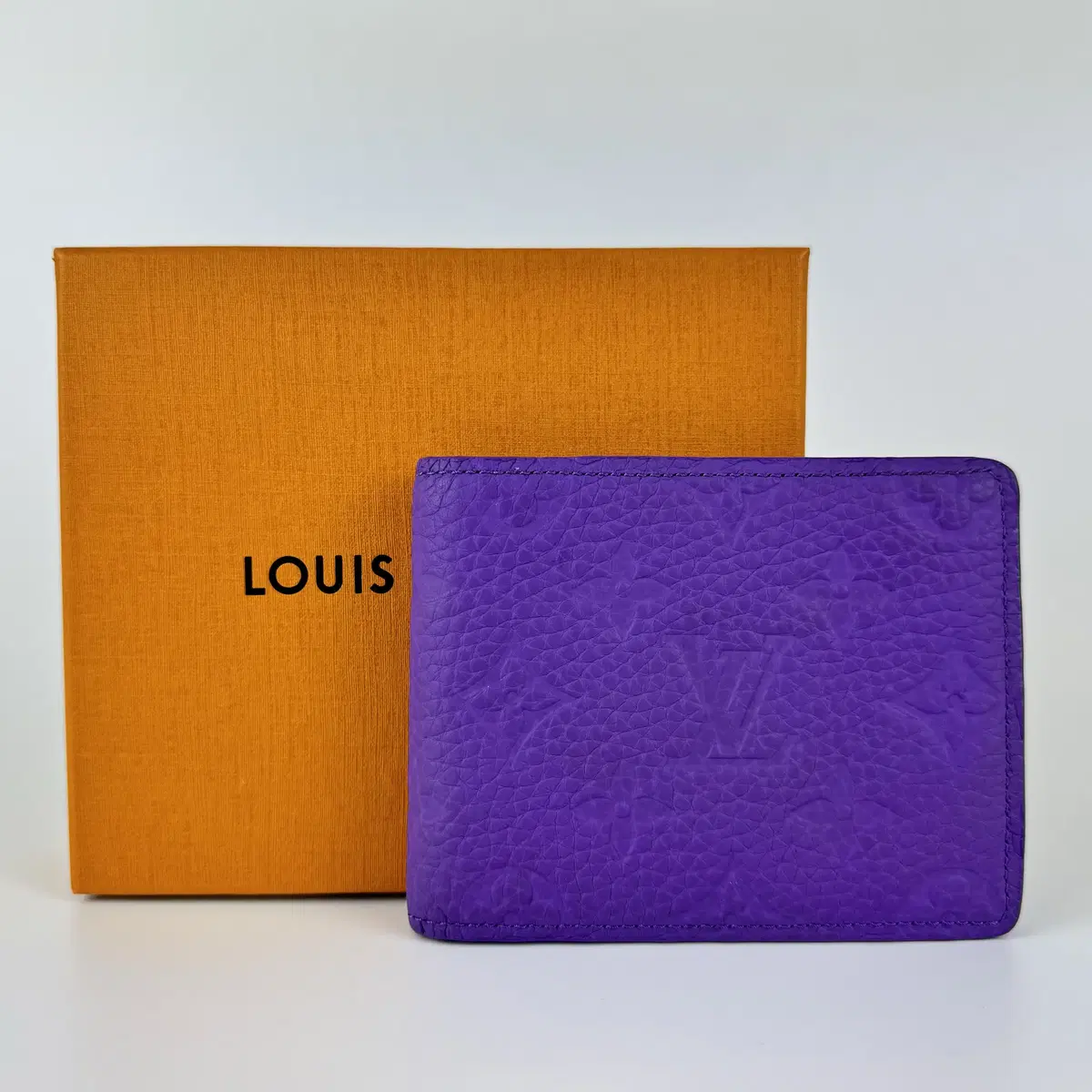 limited edition, the department store version of the Louis Vuitton Slimline Wallet Turgeon Purple M81548