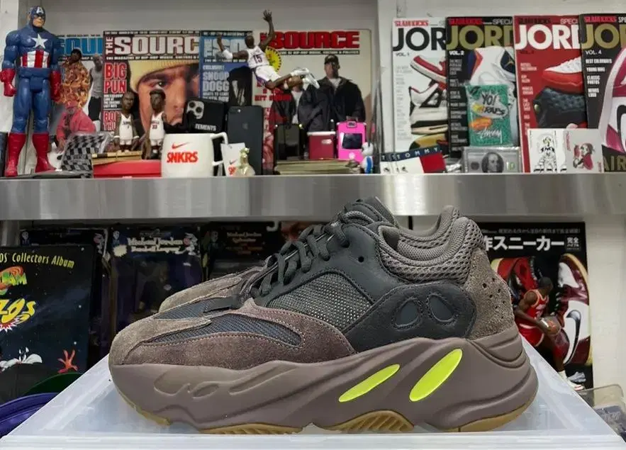 adidas yeezy boost 700 mauve 이지부스트