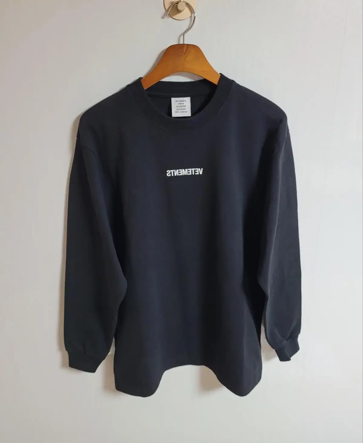 Vetements Black Paper Logo Long Sleeve XS UAH20TR614