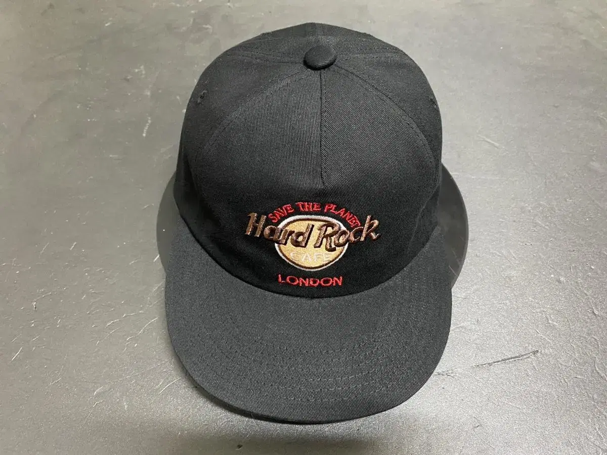 HARD ROCK CAFE vintage cap (london)