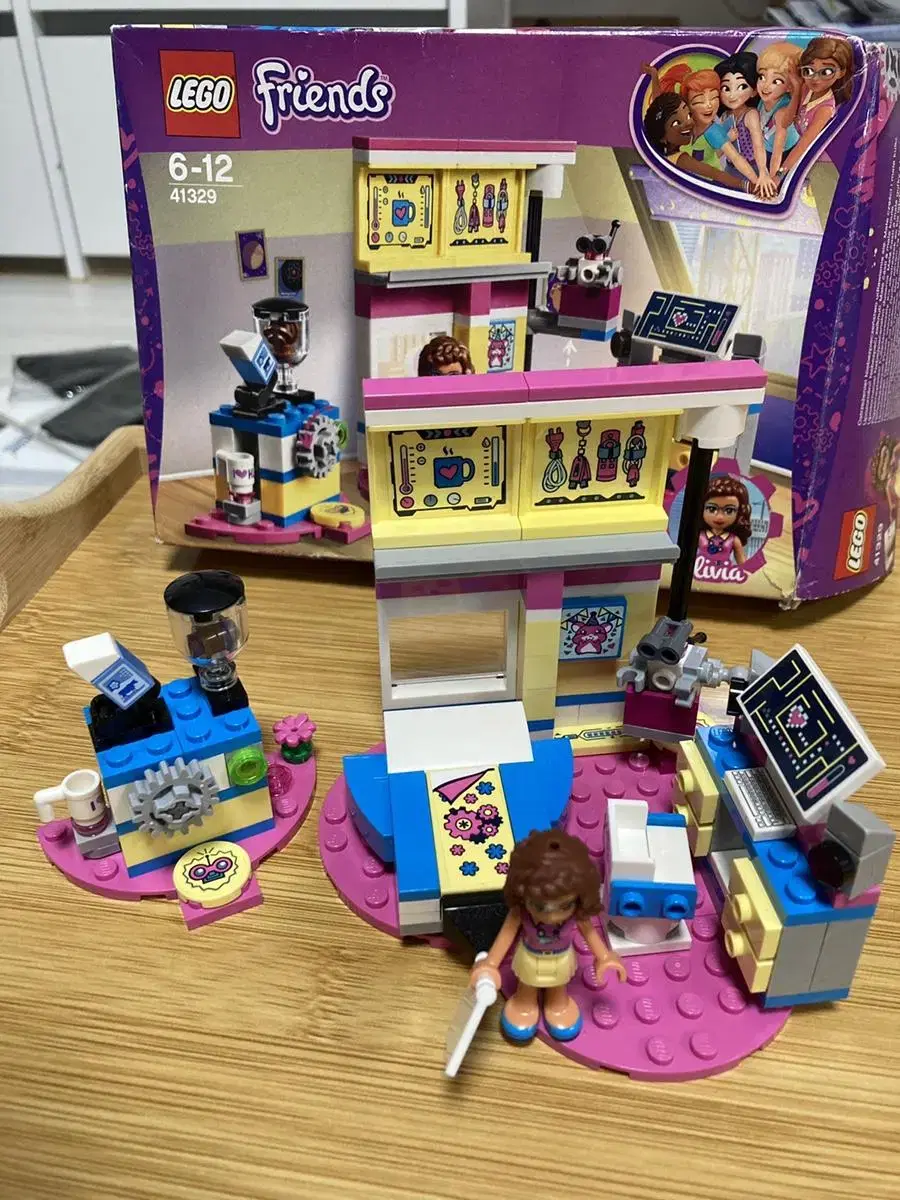 LEGO Friends 41329, 41342 Room Decorating and more