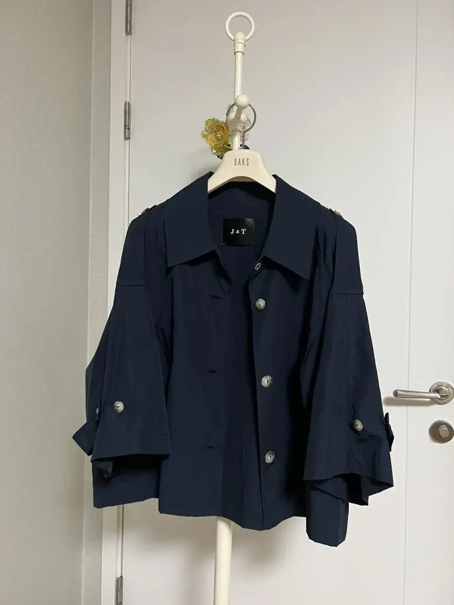 Short trench coat navy