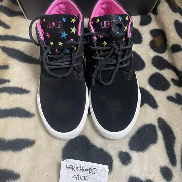 아트모스xUBIQ FATIMA MID atmos