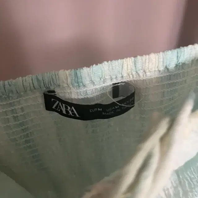 자라 zara 스모크밴딩 나시 탑 M