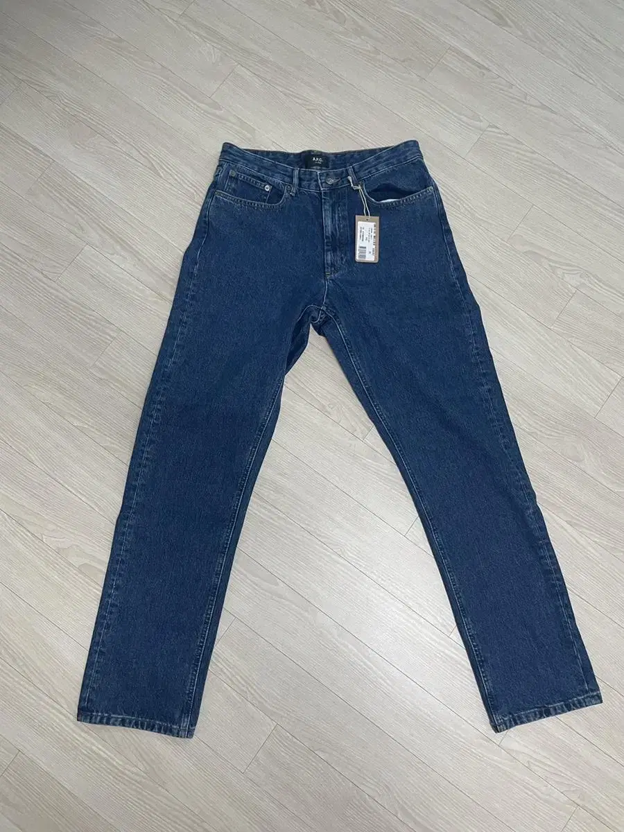 APC le jean sells (size 31)