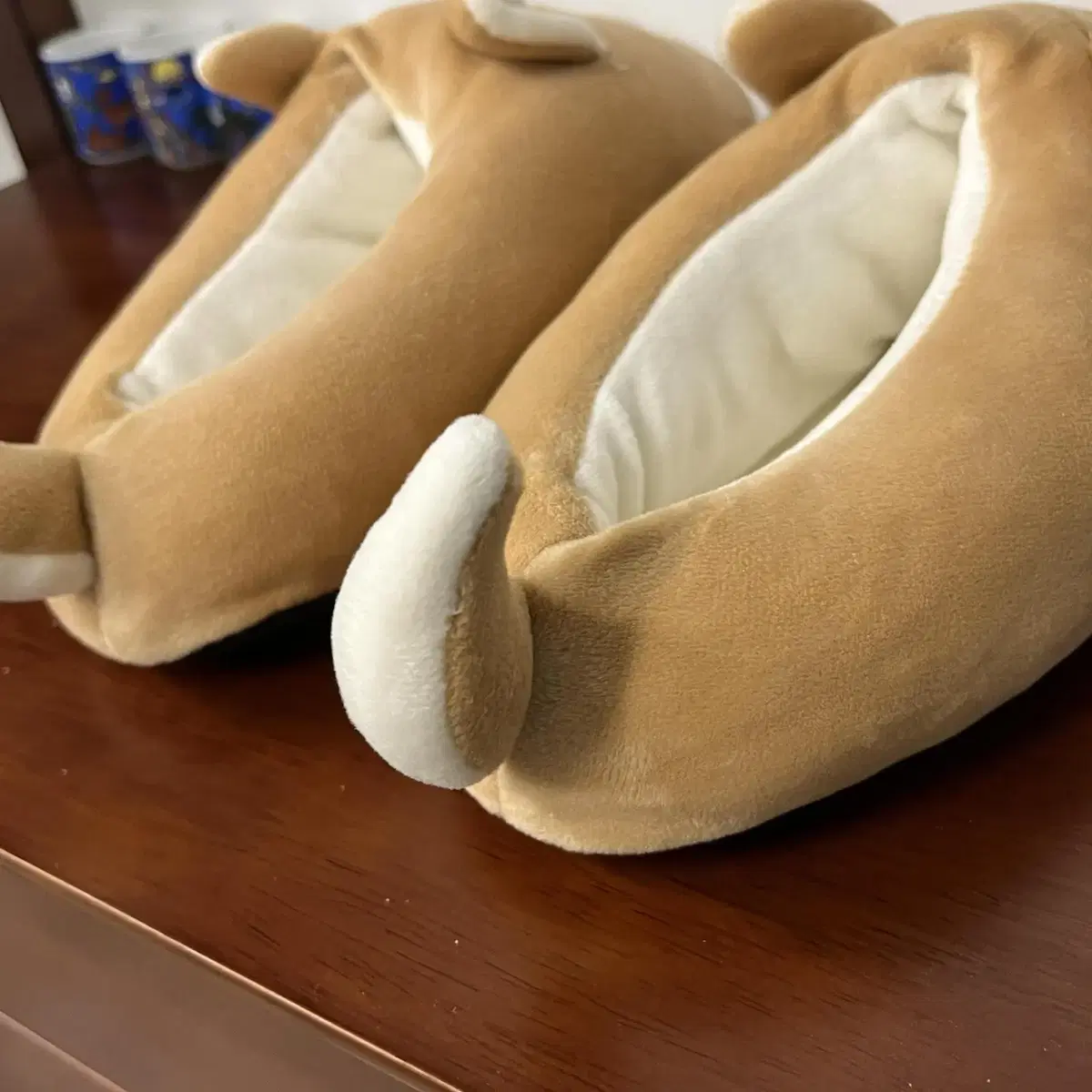 MOCHI SHIBA indoor slippers