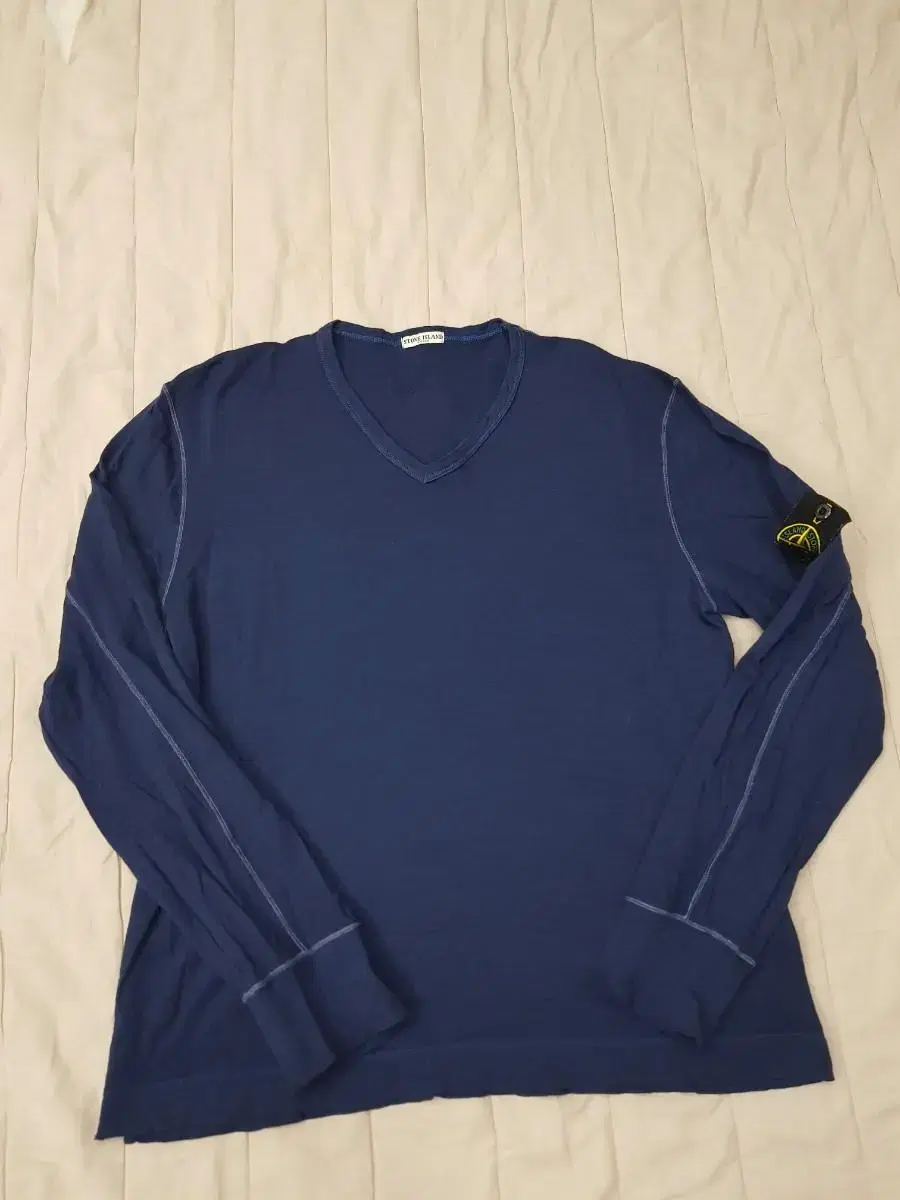 [L]Stone Island V-Neck Knit