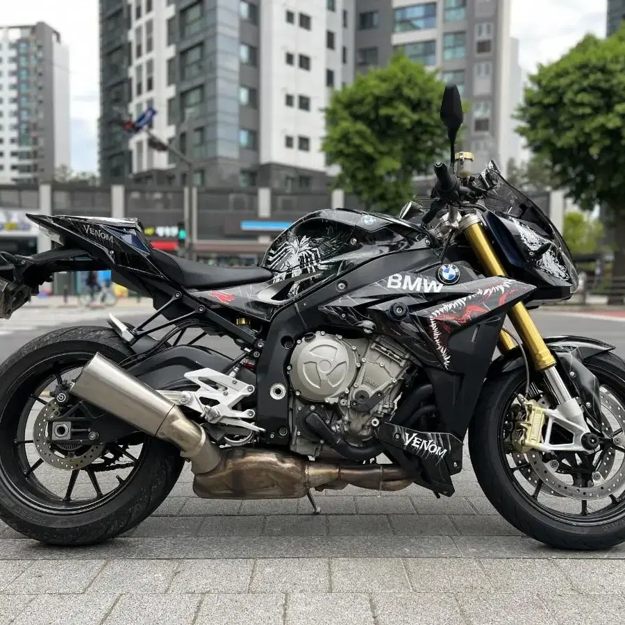 BMW S1000R 베놈 데칼 판매합니다