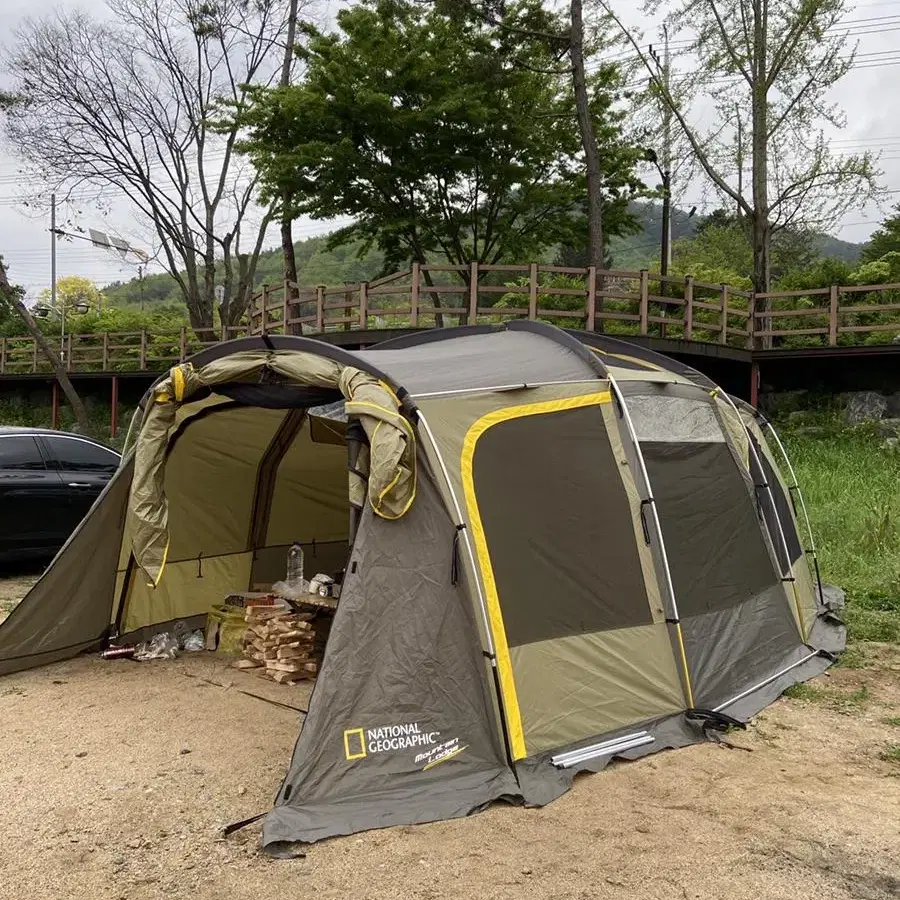 네셔널지오그래픽 마운틴랏지 텐트 저렴하게 팝니다