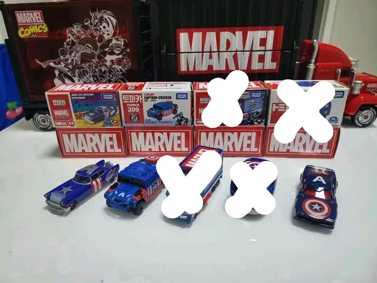 Tomica Hot Wheels Captain America