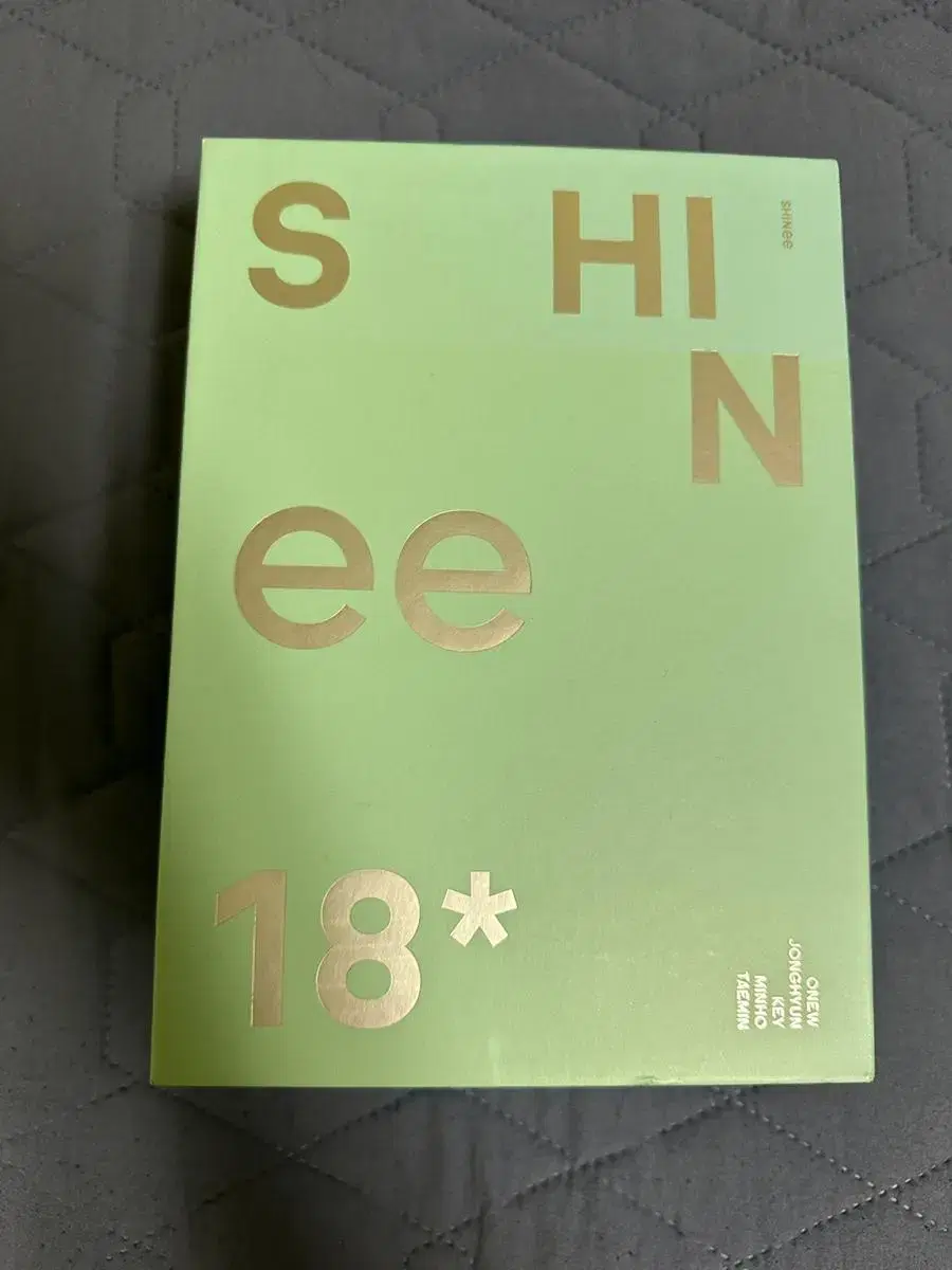 SHINee Season's Greetings 2018