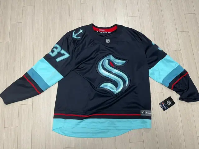 NHL 시애틀 크라켄 2XL 새제품 115