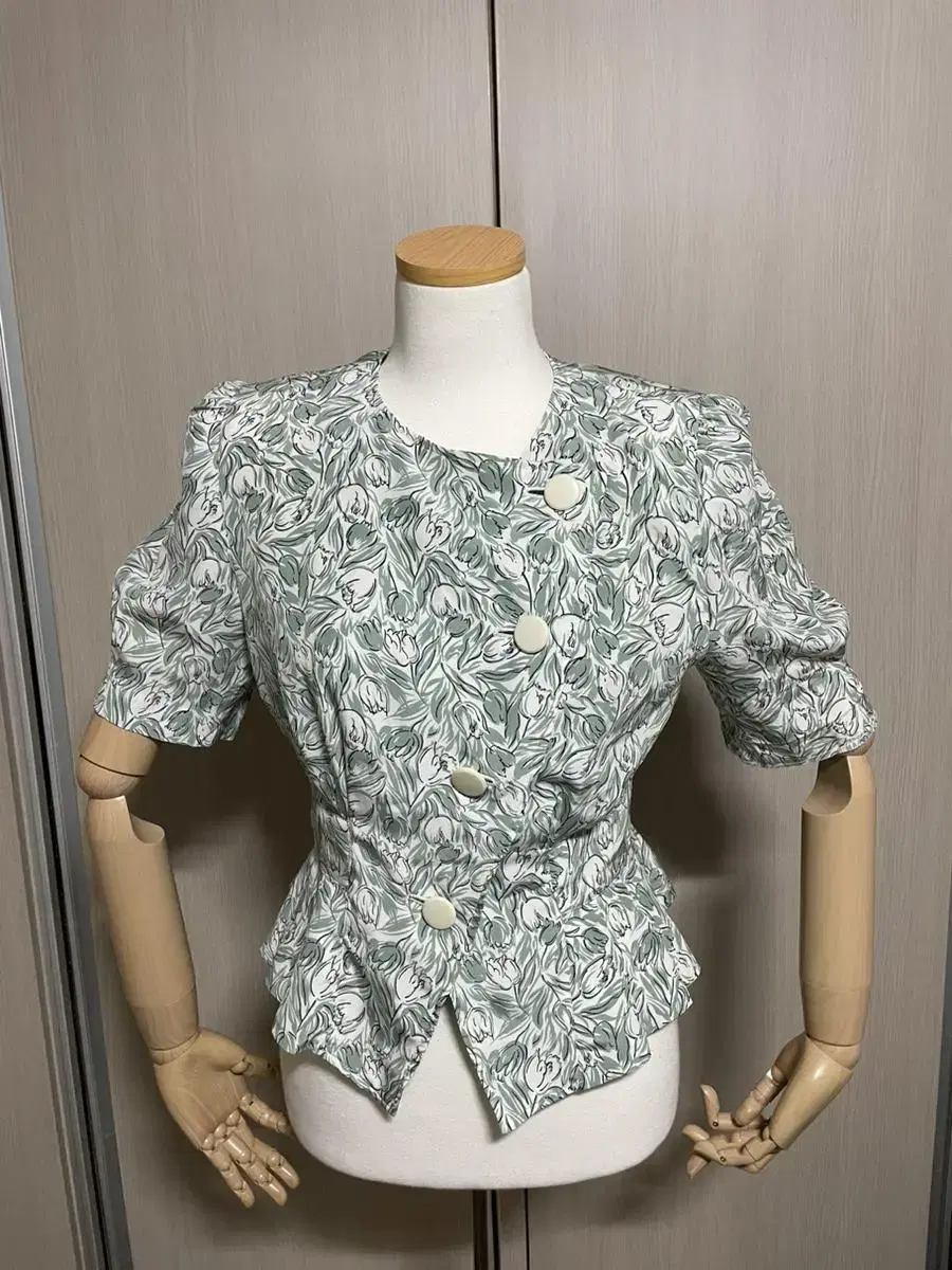 Flower Blouse Puff Blouse (Free Size)