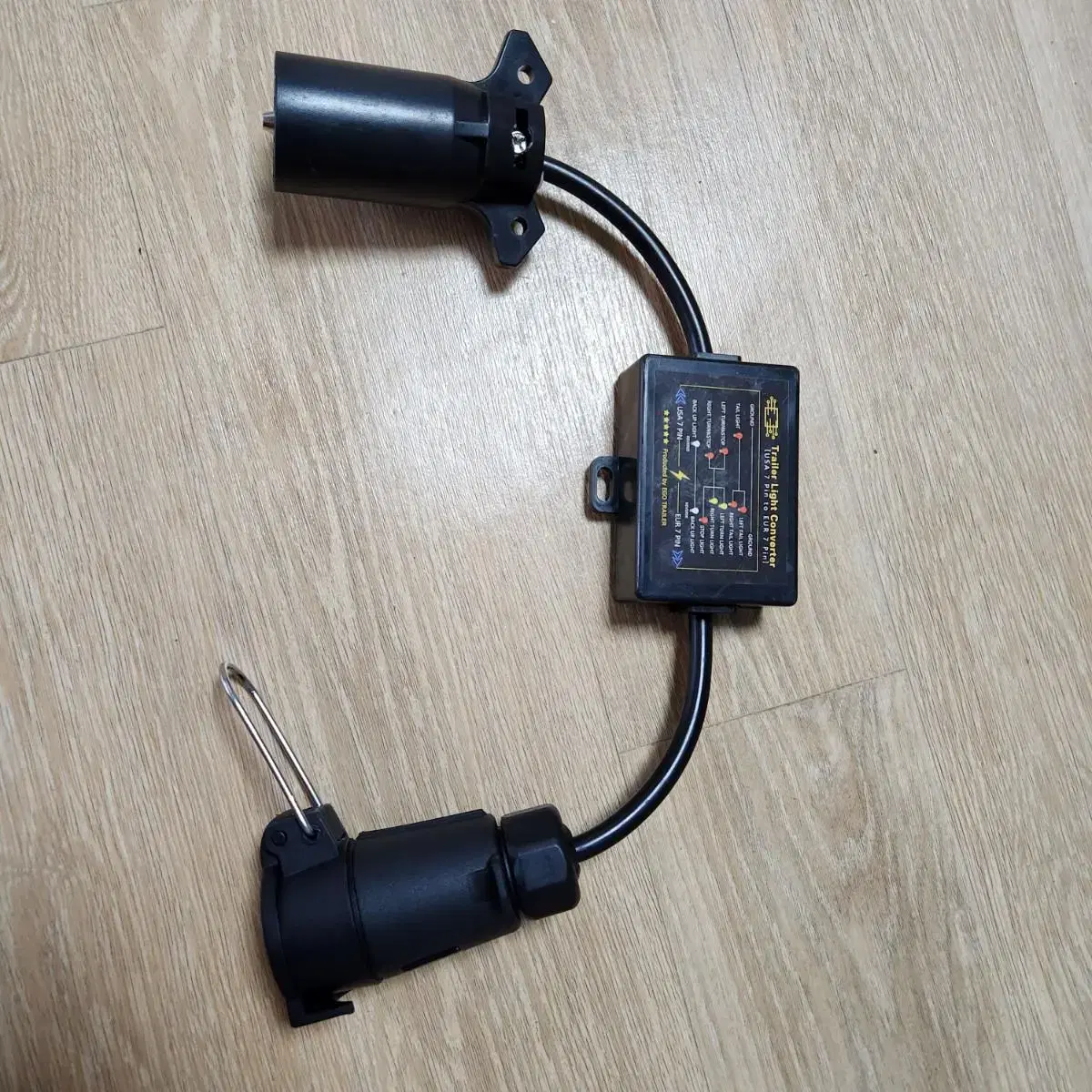 Trailer electrical adapter