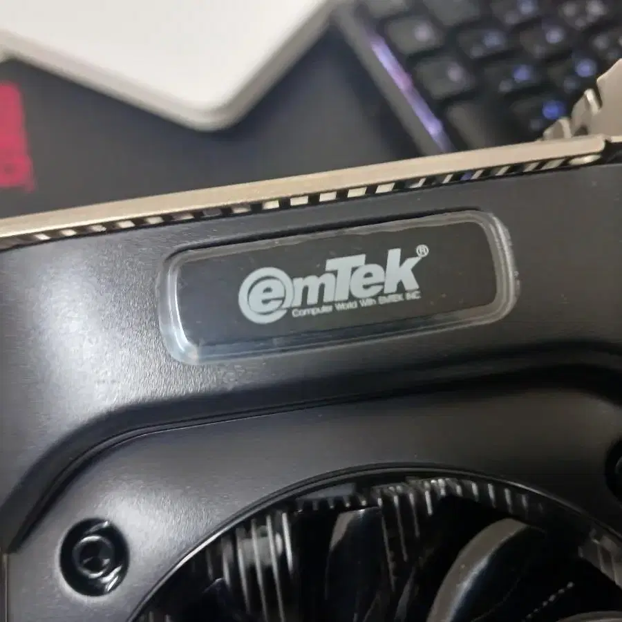 이엠텍 emtek VGA GTX 750 TI 2G