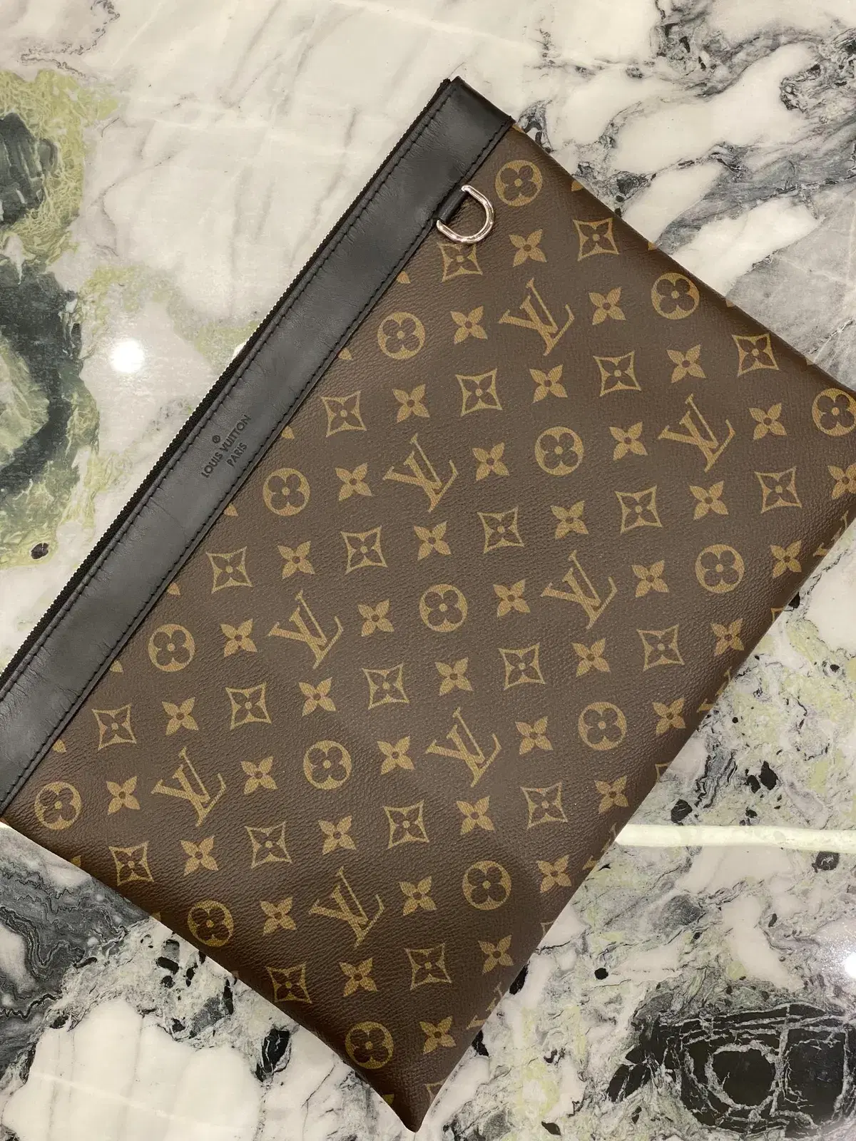 [GM Size] Louis Vuitton Eclipse Discovery Clutch A+ Full Configuration