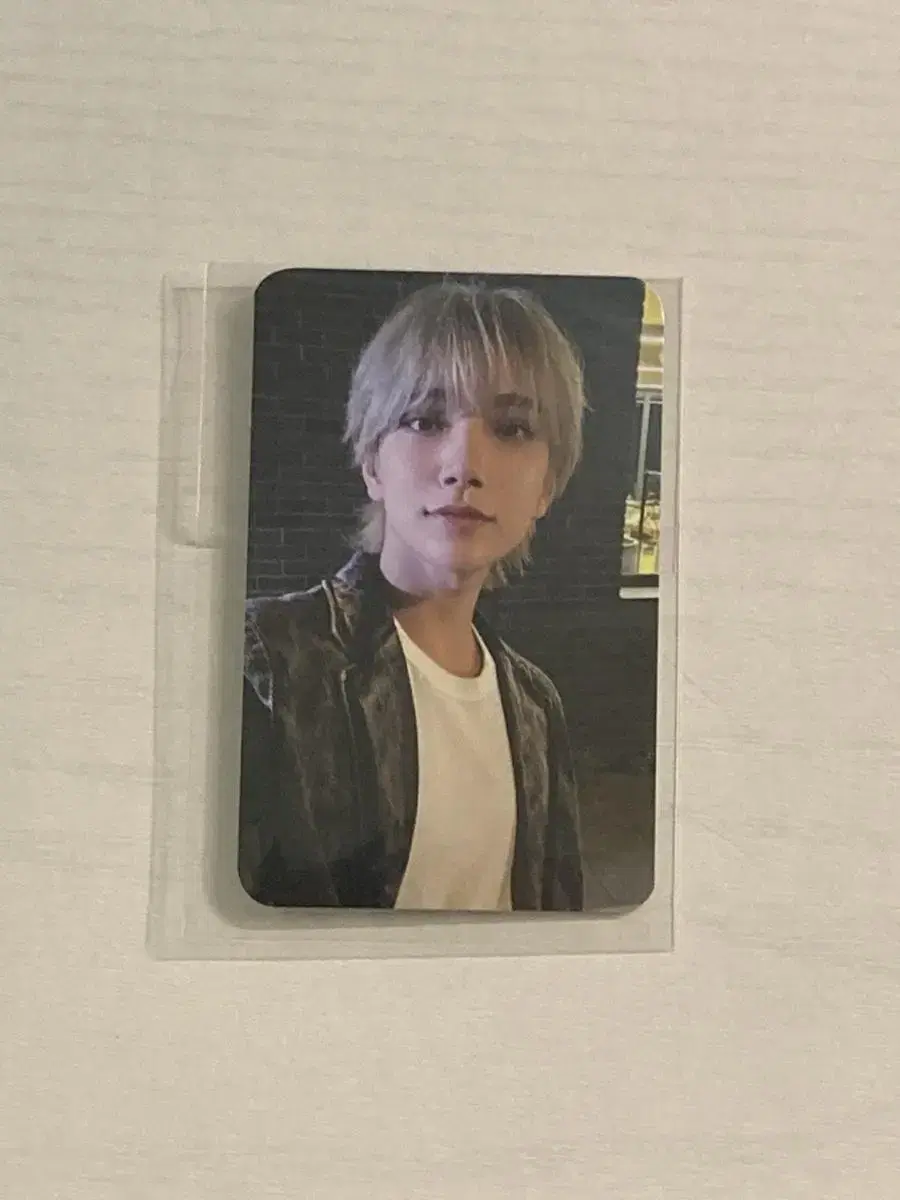 Joshua photocard is selling