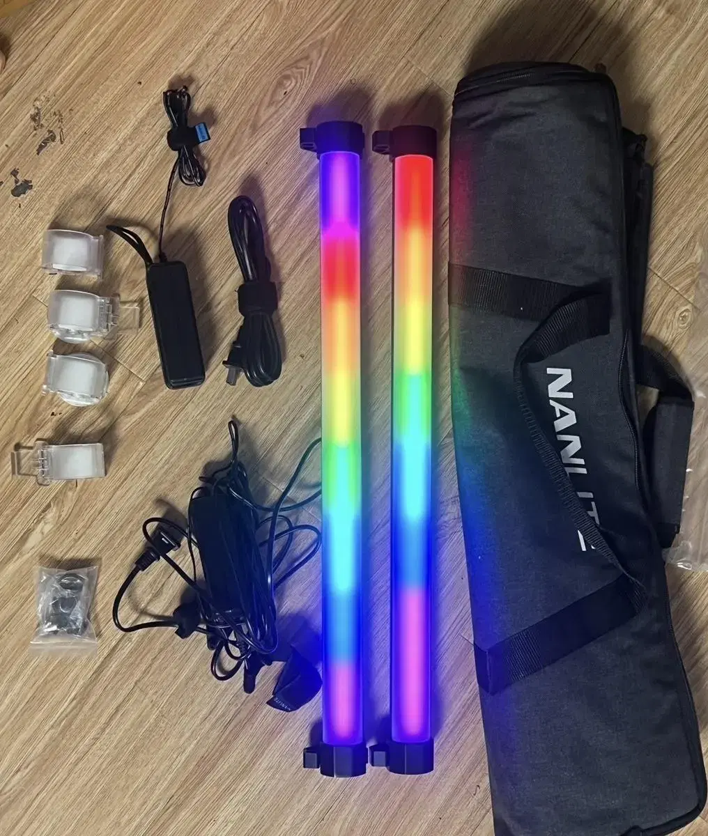 난라이트 NANLITE Pavo Tube II 15X 2KIT 2개