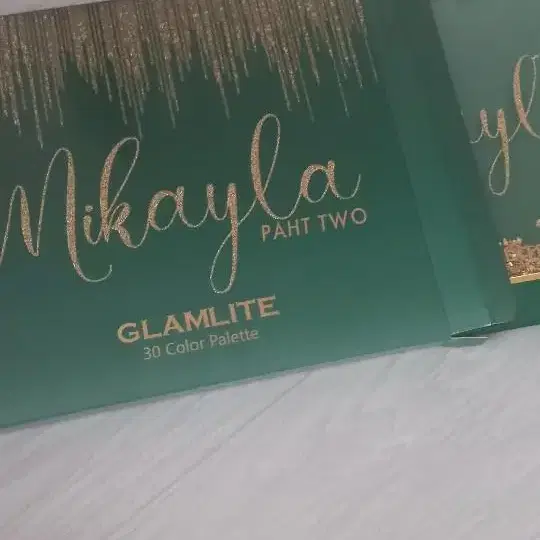 글램라이트 glamlite Mikayla Paht 2 팔레트