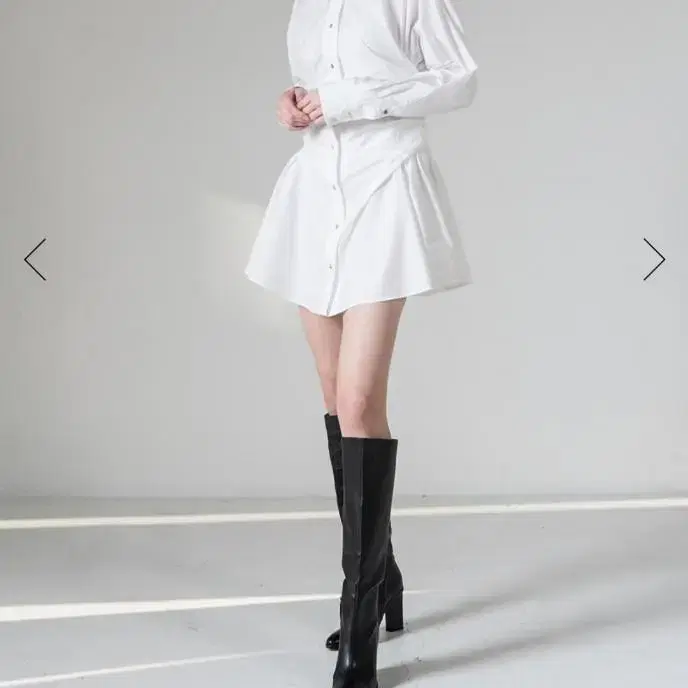 코디너리 shirring waist mini shirt dress 미착용