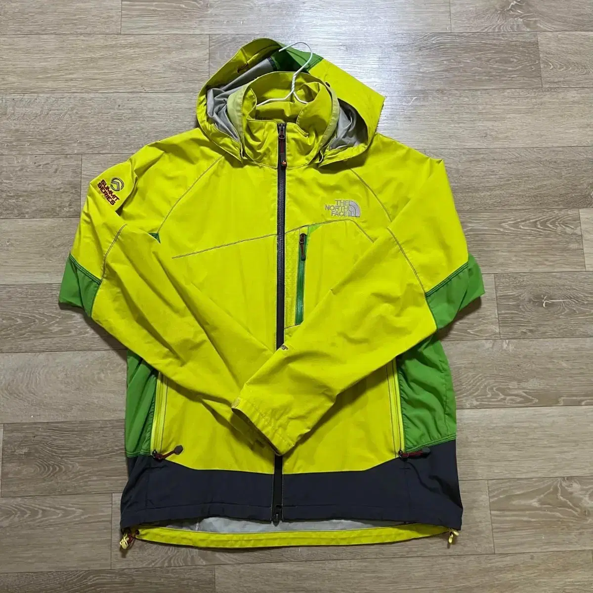 The North Face Windstopper