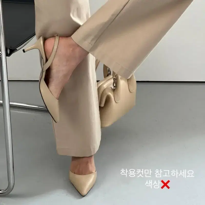 새상품) 꺌랑 블랙라벨 슬링백 수제화 240 사이즈 굽7cm