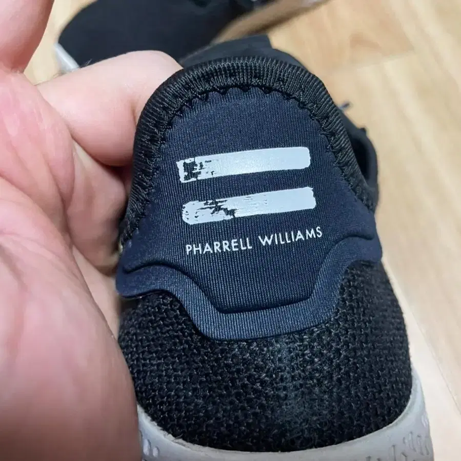 (235) ADIDAS PHARRELL HU 아디다스 퍼렐