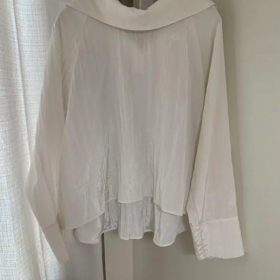 시엔느 블라우스 shasha highneck blouse