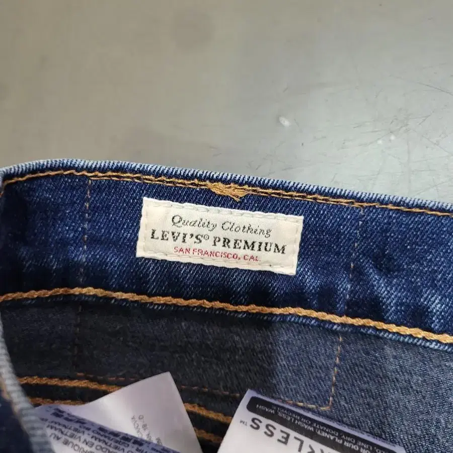 LEVI'S 리바이스 502 프리미엄 퍼포먼스 빅E 데님팬츠