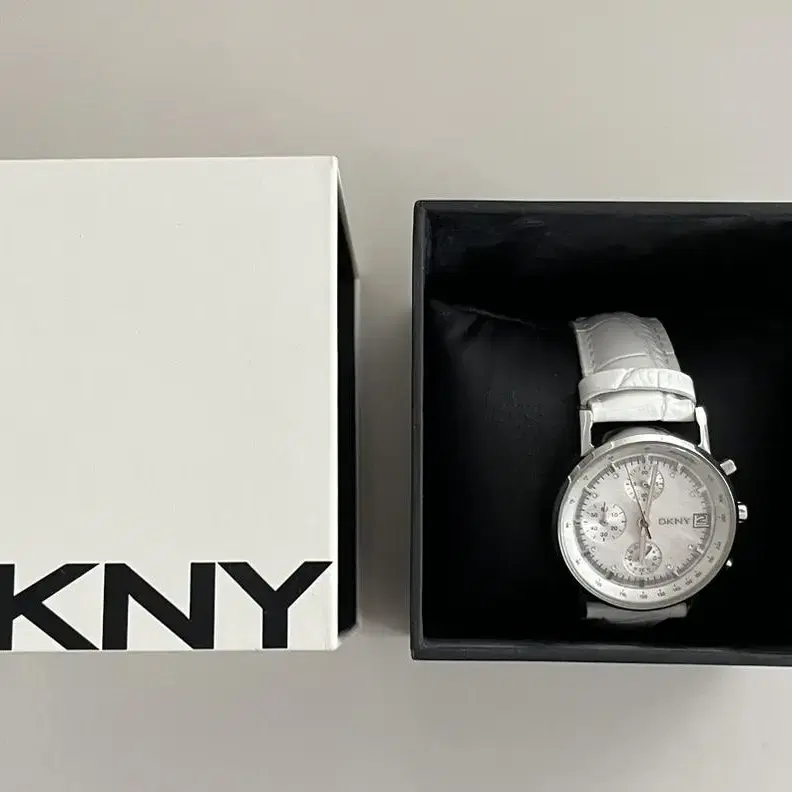 DKNY 시계 NY4528 화이트 여성시계 새상품