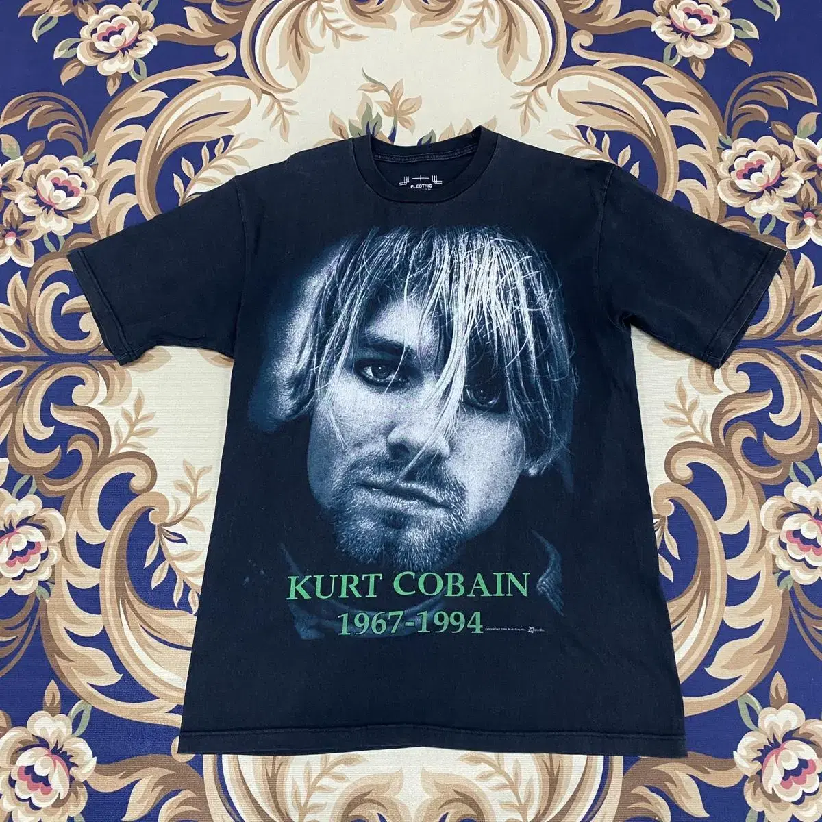 (L)90s Kurt Cobain T-shirt