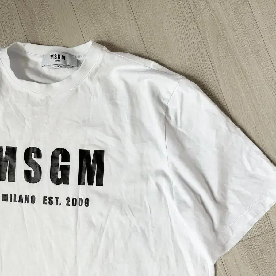 MSGM 반팔티셔츠 판매해요:)