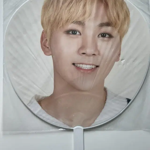 세븐틴 승관 일본 우치와 피켓