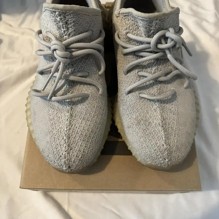 yeezy boost 350 v2 sesame