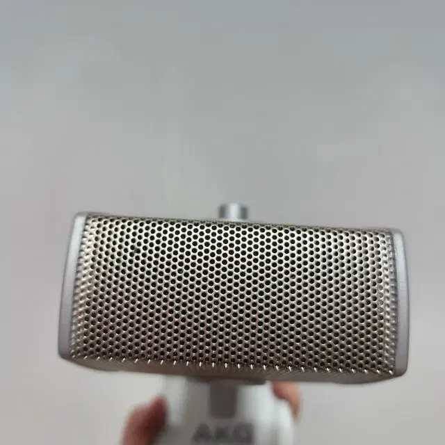 AKG LYRA 마이크 판매합니다